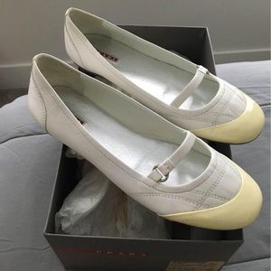 Prada Women’s flats size 40 1/2 or 10 1/2 us used smoke free pet free home.